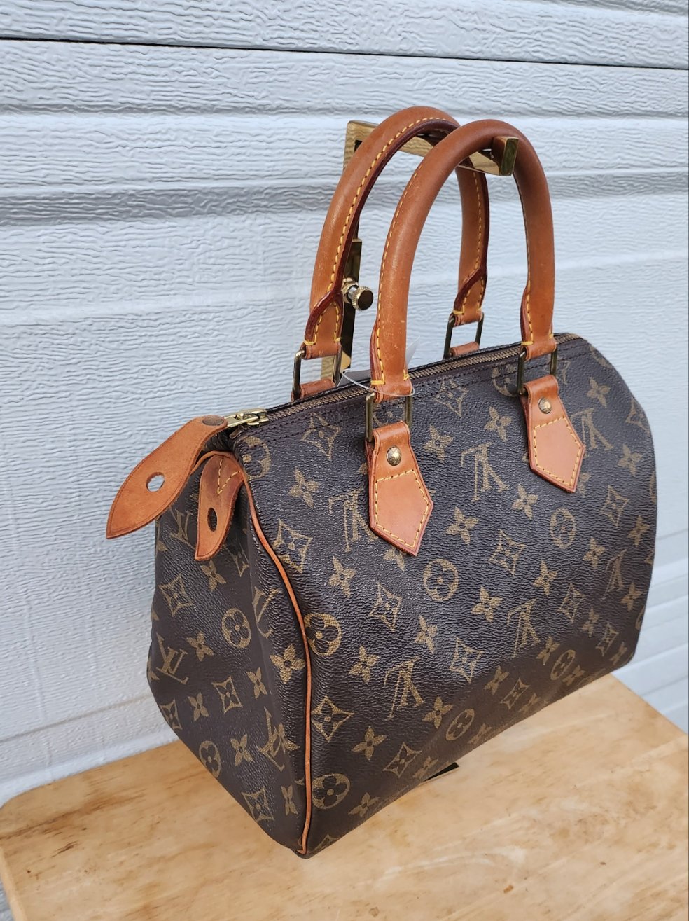 Louis Vuitton Speedy 25